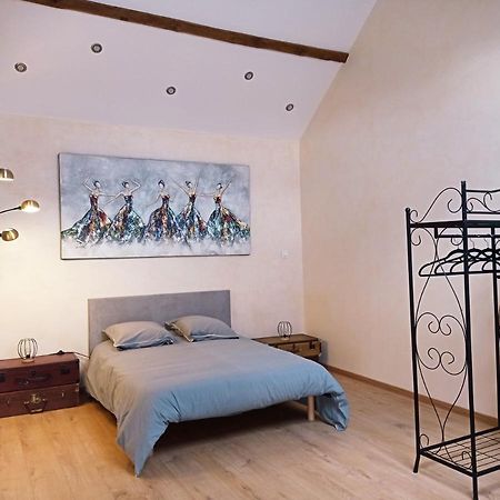 La Grange De Marie A St Angel - Magnifique Grange Renovee En Loft Pour 1 A 6 Pers Villa Saint-Angel  Eksteriør bilde